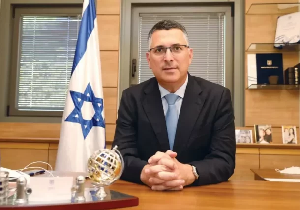 Radio Jai:Israel está abierto a la extensión del alto el fuego en Gaza, pero "no esperará para siempre", dice Sa'ar