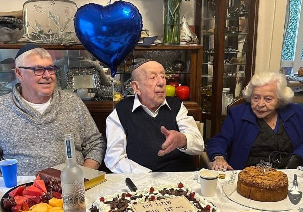 Radio Jai-Un superviviente del gueto de Varsovia (Australia), de 104 años, da un vívido testimonio del levantamiento