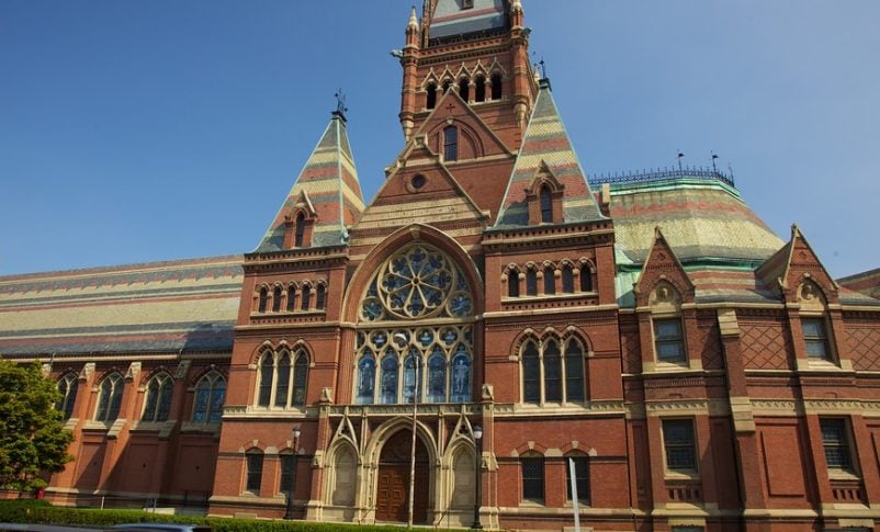 Radio Jai-Harvard desafía el llamado de Trump a cambios en la política sobre el antisemitismo; Riesgos de 9.000 millones de dólares en financiación
