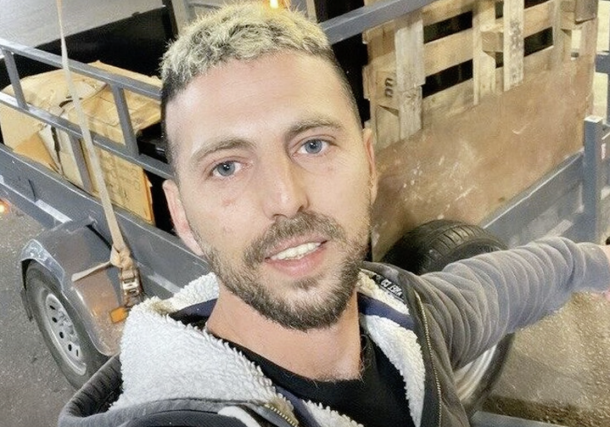 Radio Jai-Elkana Bohbot y el sueño de una heladería en Tel Aviv