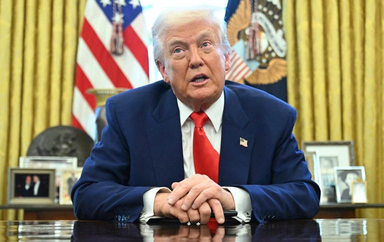 Radio Jai-Trump quiere el "desmantelamiento total" de las armas nucleares iraníes, abierto al programa de energía nuclear civil