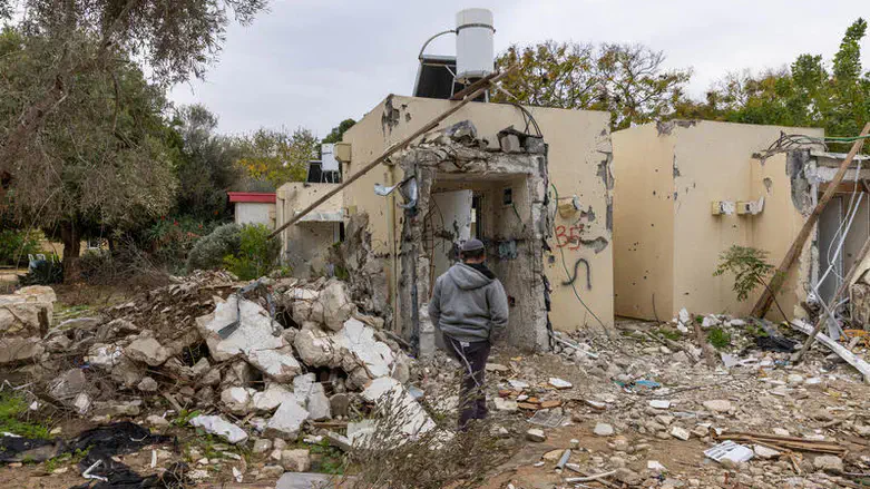 Radio Jai :La investigación revela que las FDI llegaron siete horas después de que los terroristas se infiltraran en el Kibbutz Nirim