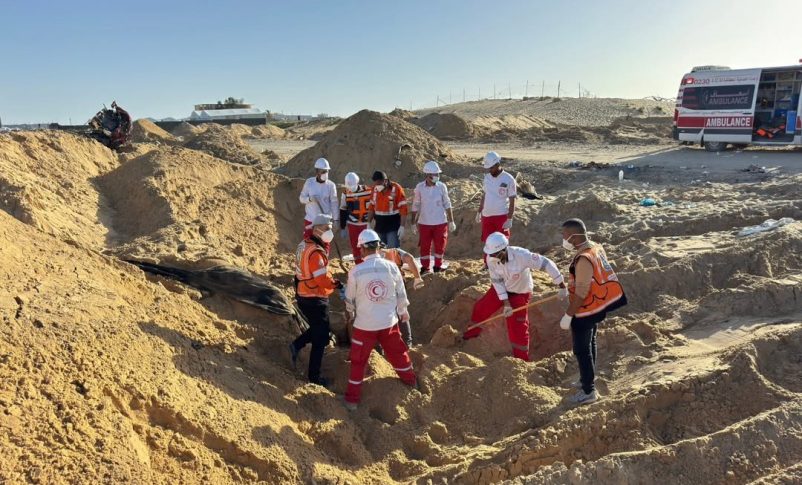 Radio Jai: Admitiendo "errores", las FDI despiden a un oficial por la muerte de 15 trabajadores de rescate en Rafah, en Gaza