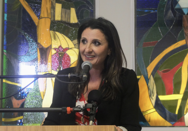 Radio Jai-“La guerra contra Hamás es también una batalla contra la desinformación y el antisemitismo” - Fleur Hassan Nahoum