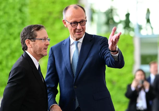 Radio Jai-En Berlín, Herzog elogia los 60 años de relaciones germano-israelíes, incluso mientras la guerra de Gaza ensombrece