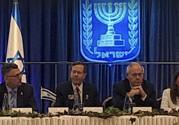 Radio Jai-Israel y la IHRA hacen un llamamiento a la diáspora: luchen juntos con una voz fuerte