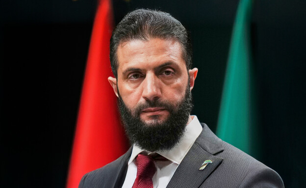 Radio Jai: Informe: Facciones palestinas en Siria entregaron sus armas a las autoridades tras la demanda de Trump