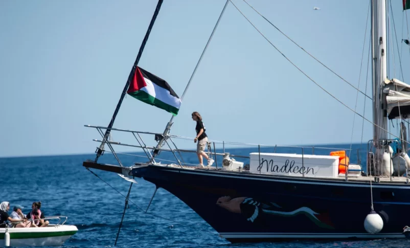 Radio Jai-Los activistas que navegan hacia Gaza dicen que Israel está "interfiriendo" su GPS; probablemente debido a la precaución de los drones hutíes