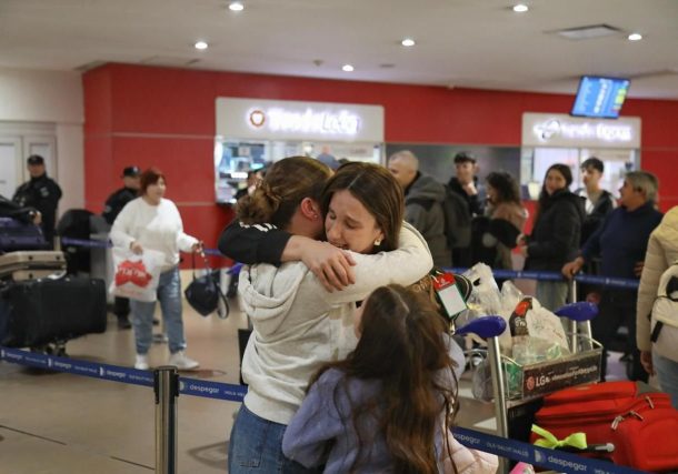 Radio Jai-inalizó con éxito el operativo de evacuación de turistas argentinos varados en Israel durante la guerra con Irán