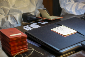 Radio Jai: La Corte Suprema trabaja sobre el contenido de las cajas nazis