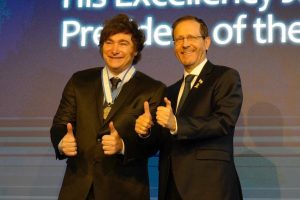 Radio Jai: El Presidente Javier Milei recibió el Premio Génesis en Jerusalén: "Am Israel Jai, ¡Viva la Libertad Carajo!"