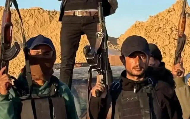 Radio Jai:Israel suministra armas a la pandilla de Gaza para reforzar la oposición a Hamas