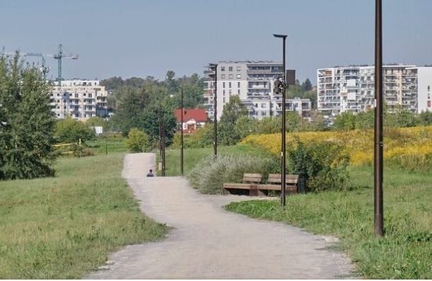 Radio Jai-Rabinos europeos exigen a Polonia que detenga el plan de viviendas en una fosa común del Holocausto