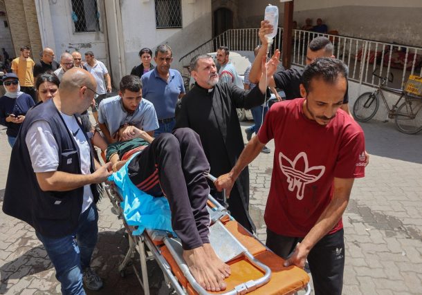 Radio Jai-Tzáhal: La iglesia de Gaza fue alcanzada por error por la metralla de los tanques; Lamentamos los daños no intencionales causados a la población civil