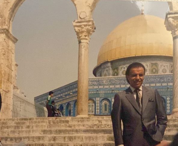 Radio Jai: Carlos Menem, un hombre de estado que fue un actor... de la política mundial