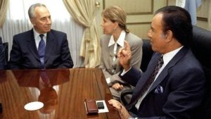 Radio Jai: Carlos Menem, un hombre de estado que fue un actor... de la política mundial