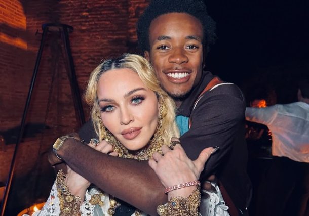 Radio Jai:Madonna al Papa León XIV: "Necesitamos que las puertas humanitarias se abran por completo para salvar a estos niños inocentes"
