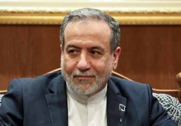 Radio Jai: Irán está listo para reanudar las conversaciones nucleares "justas" si occidente muestra buena voluntad, dice el ministro de Relaciones Exteriores