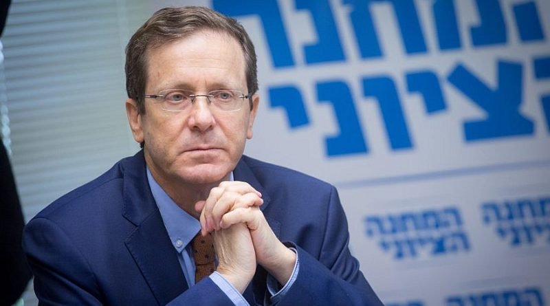 Radio Jai: "Nuestros enemigos simplemente disfrutan de la desintegración de la sociedad israelí desde dentro" Presidente Herzog