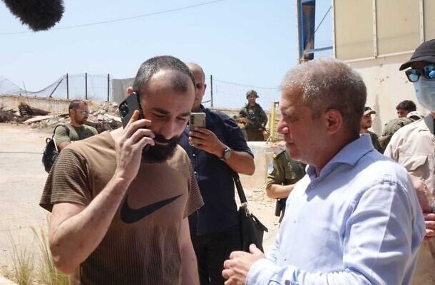 Radio Jai: Líbano entrega a un hombre israelí encarcelado durante el año pasado; la familia no sabía dónde estaba