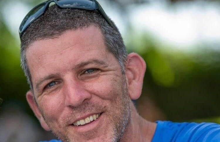 Radio Jai: Hamas entrega el cuerpo del rehén Tal Haimi, asesinado mientras defendía su kibutz el 7 de octubre