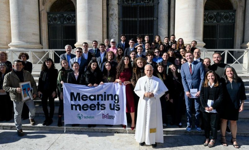 Radio Jai-El Papa León XIV recibió a jóvenes palestinos e israelíes, participantes del programa Meaning Meets us, organizado por Scholas
