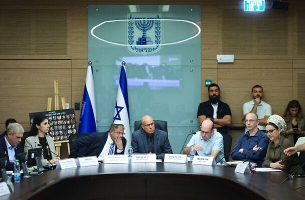 Radio Jai-Con el apoyo del primer ministro, los diputados avanzan en un proyecto de ley sobre la pena de muerte para los terroristas que matan a israelíes