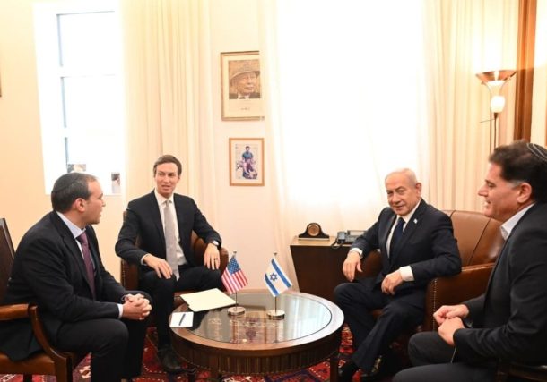Radio Jai-Kushner se reunió con Netanyahu en medio del dilema del "paso seguro" de los terroristas de Hamas