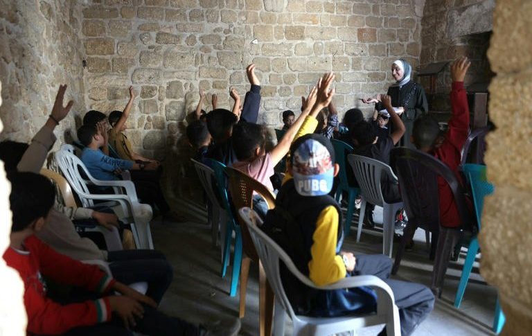 Radio Jia-Los niños de Gaza retoman las clases tras dos años de guerra