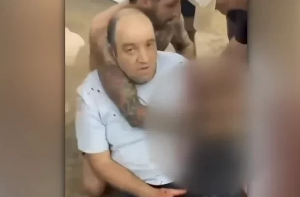 Radio Jai-"Mi hijo es un héroe": Familia del hombre que derribó al tirador de Sídney dice que fue "cuestión de conciencia"