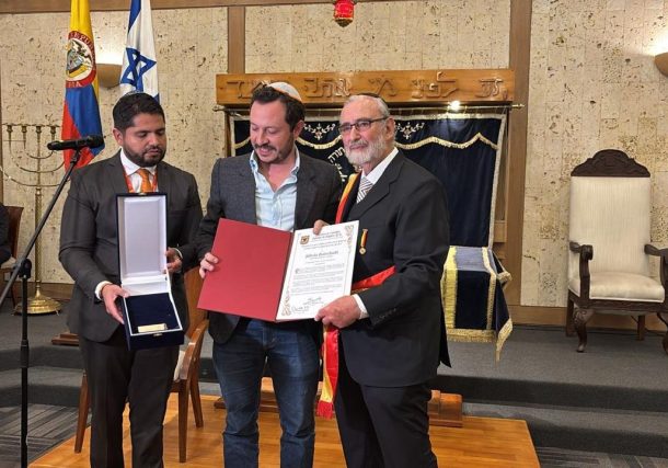 Radio Jai-Bogotá: Distinción al Gran Rabino Alfredo Goldschmidt