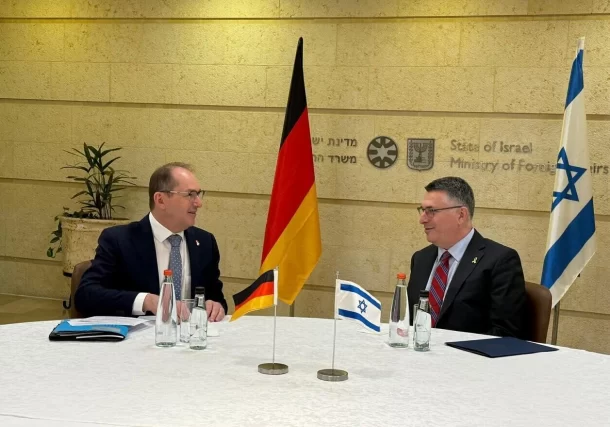 Radio Jai-Alemania e Israel firmarán un pacto de seguridad y antisemitismo