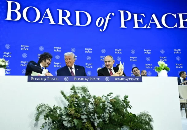 Radio Jai-Trump inauguró la ceremonia de la Junta de Paz en Davos