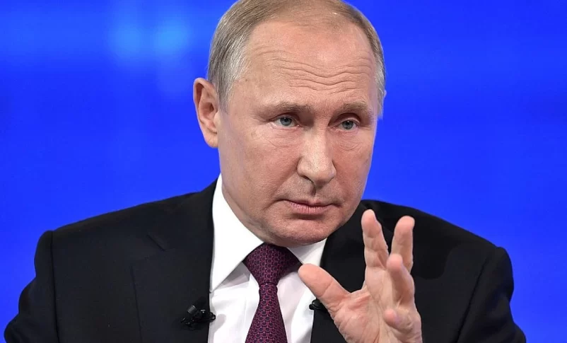 Radio Jai-Putin se reúne con Abbas en Moscú y promete proteger los intereses palestinos en la Junta de Paz