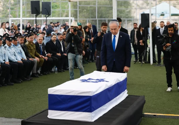 Radio jai:Un profundo dolor se mezcló con un espíritu elevado - Discurso de Netanyahu en la ceremonia del funeral de Ran Gvili