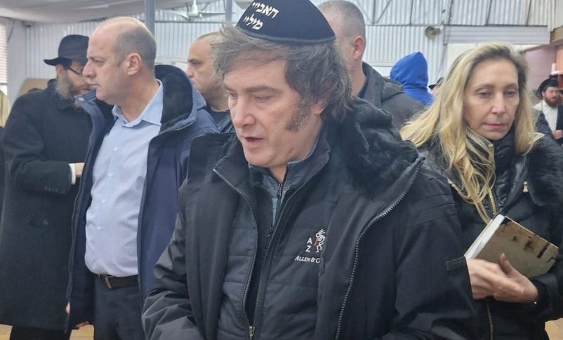 Radio Jai: El presidente de Argentina, Javier Milei, visita el Ohel del Rebbe de Lubavitch en Nueva York