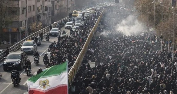 Radio Jai:Un disidente iraní nominado al Oscar advierte que la guerra podría descarrilar las esperanzas de democracia