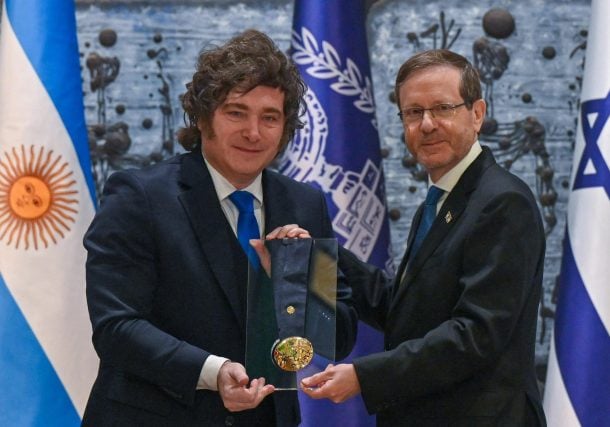 Radio Jai: El Presidente Javier Milei recibió la “Medalla Presidencial de Honor” de Israel
