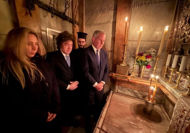 Radio Jai: El Presidente Milei rindió homenaje al Papa Francisco en el Santo Sepulcro