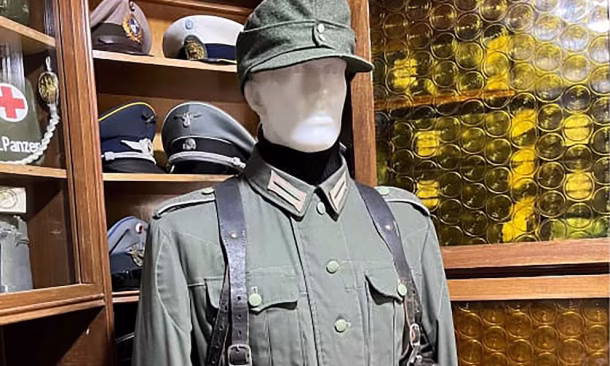 Radio Jai-Armas y dagas: la colección nazi de un hombre de Gerli que terminó detenido por vender un uniforme en redes sociales