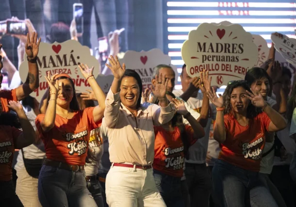 Radio Jai-El ministro de Asuntos Exteriores de Israel habla con el presidente electo peruano Fujimori