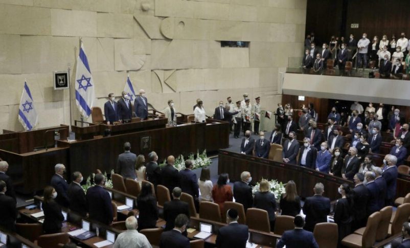 Radio Jai-La Knesset aprueba la Ley Básica que consagra el estudio de la Torá como valor fundamental del Estado
